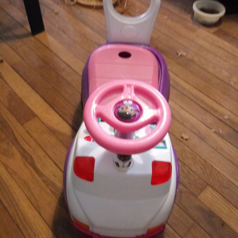 Little Riding Toy - Picture 3 of 3
